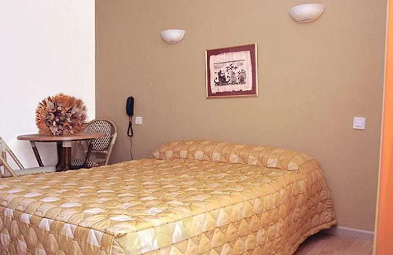 Hotel Mistral Avignon France