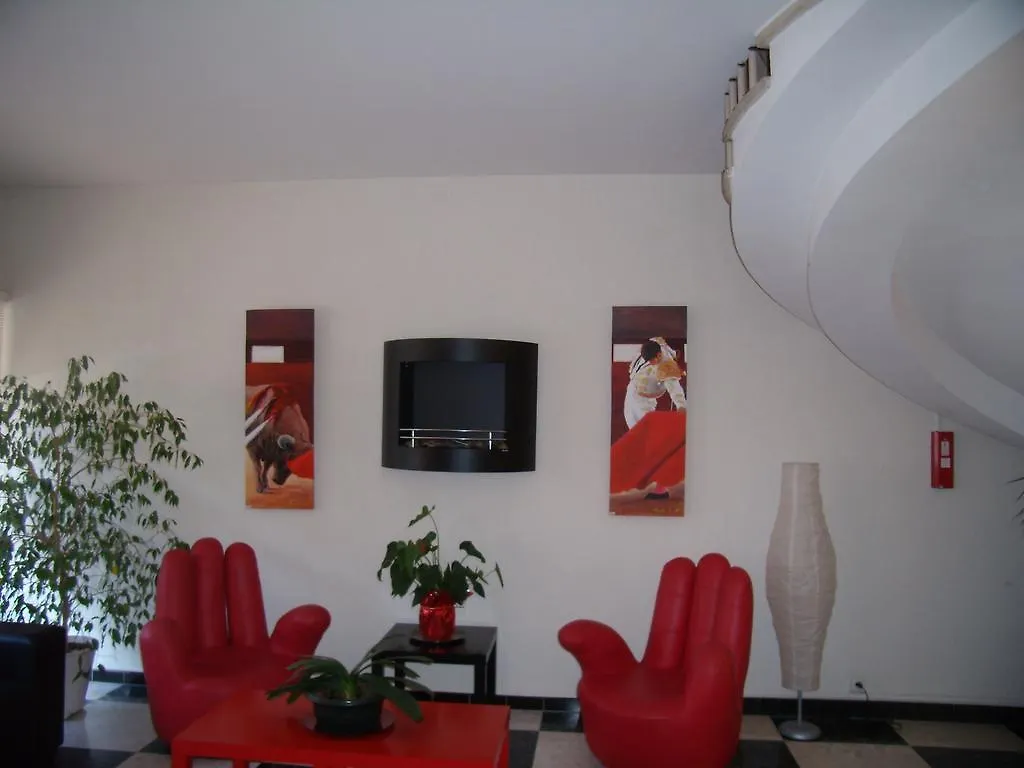 Hotel Mistral Avignon France